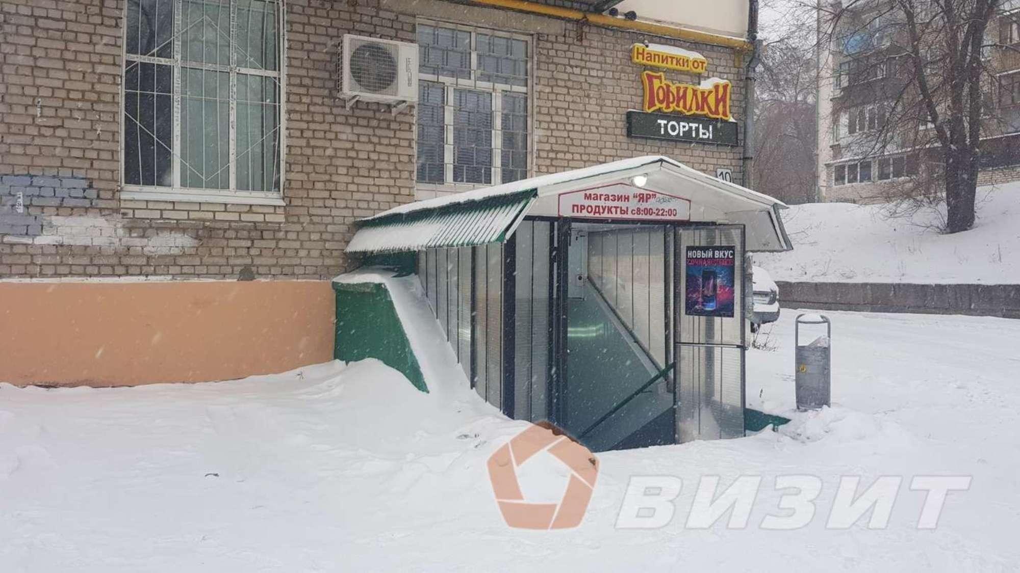 Сдать торговое помещение за 40 000 рублей на Парусная, 10