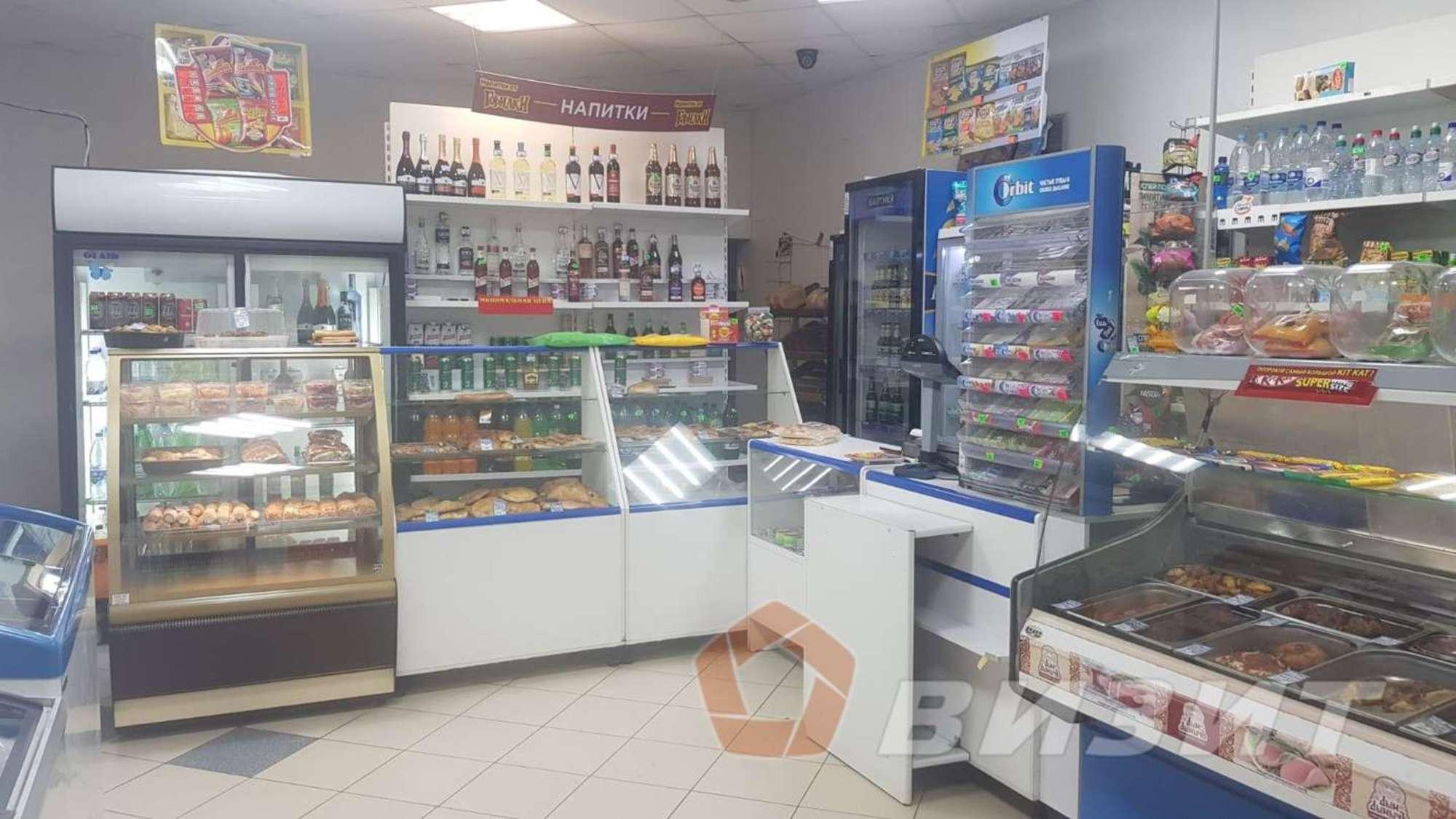 Купить торговое помещение за 3 700 000 рублей на Парусная, 10