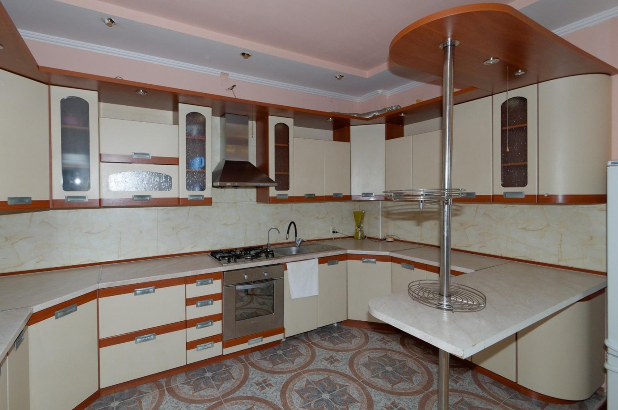Купить дачу, дом, коттедж за 30 000 000 рублей на улица Свободы