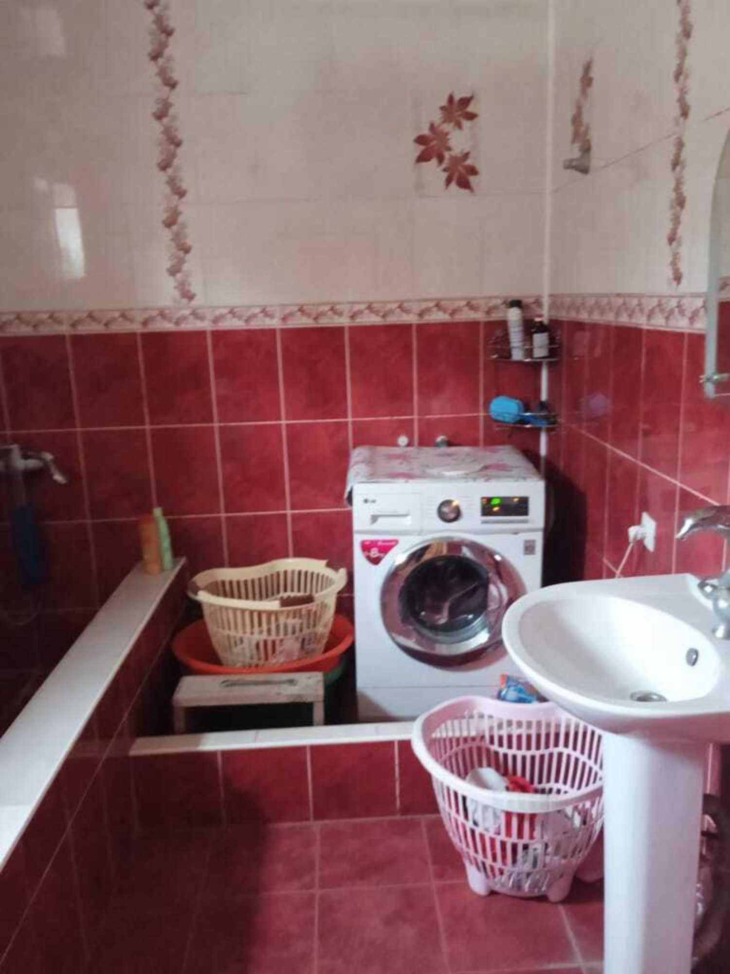 Купить дачу, дом, коттедж за 10 000 000 рублей на Виноградная улица