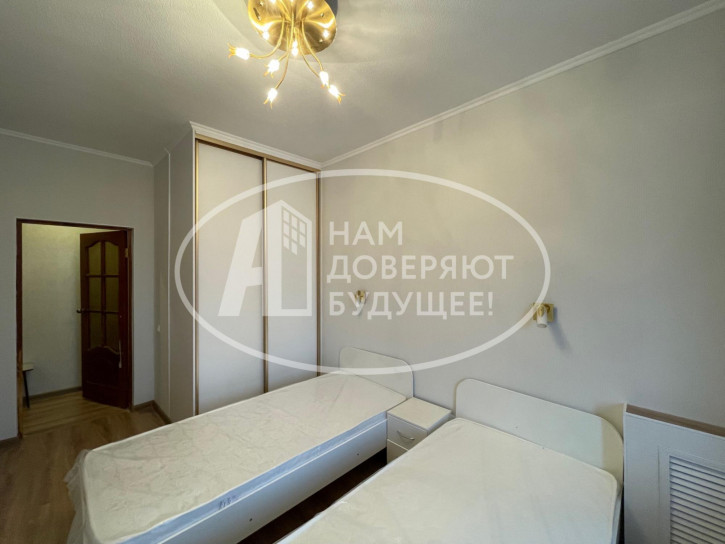 3-комн квартира улица Ленина, 87