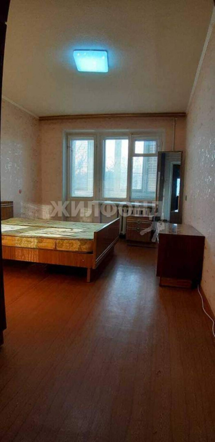 2-комн квартира Строителей улица, д.19