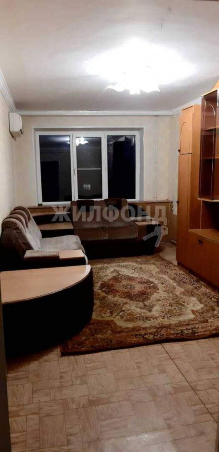 2-комн квартира Строителей улица, д.19