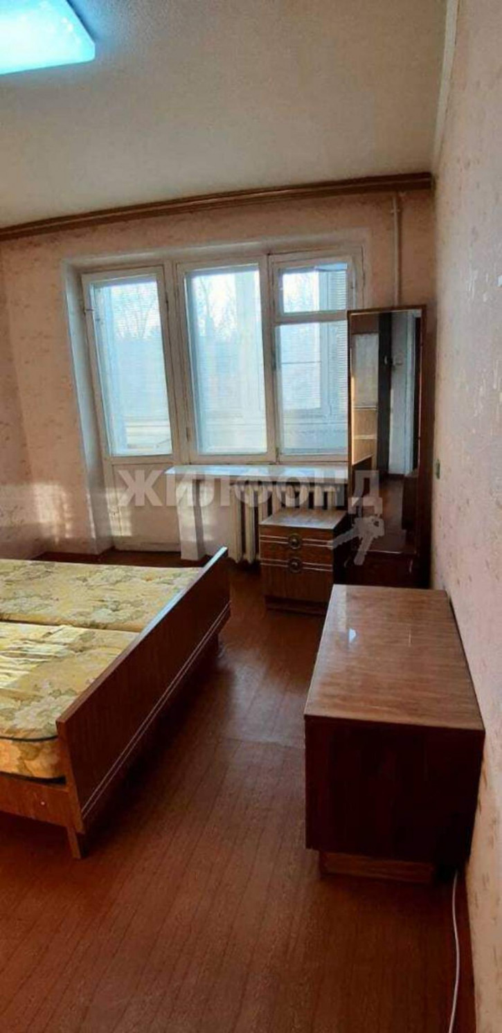 2-комн квартира Строителей улица, д.19