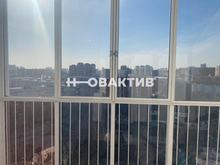 3-комн квартира улица Бориса Богаткова, 201/3