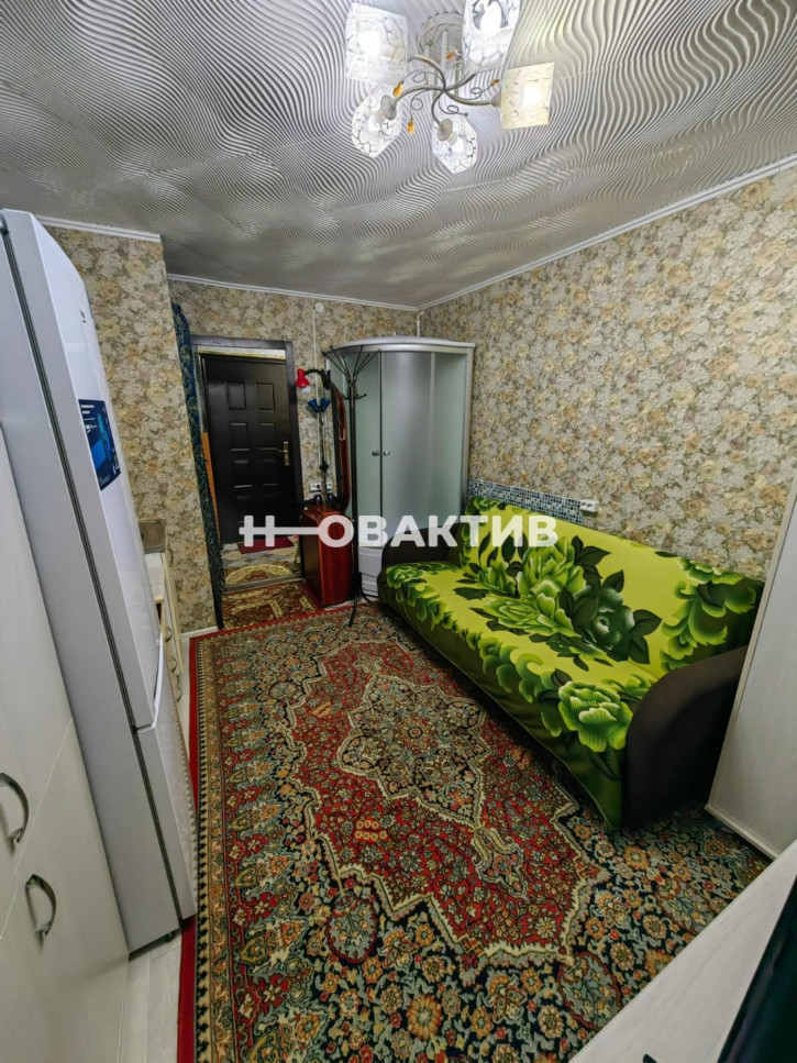 Комната Жуковского, 105