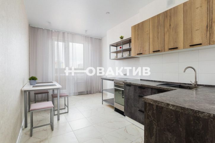 1-комн квартира Виктора Уса, 1/1