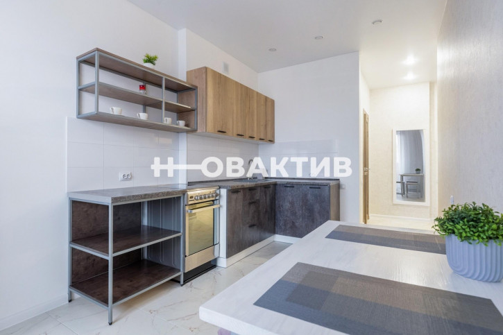 1-комн квартира Виктора Уса, 1/1