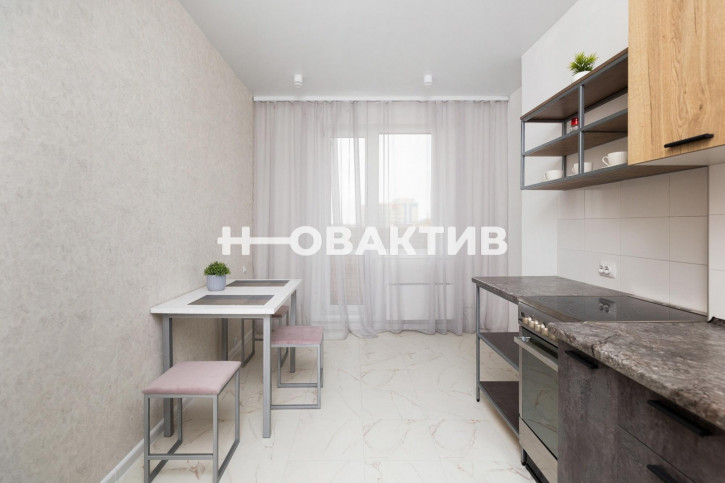 1-комн квартира Виктора Уса, 1/1
