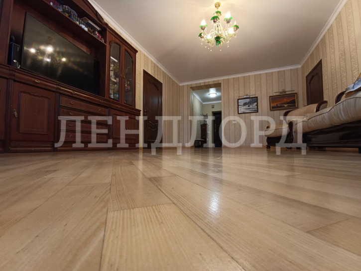 2-комн квартира улица Селиванова, 68Д