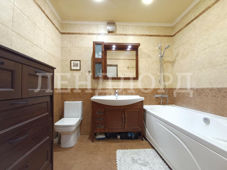 2-комн квартира улица Селиванова, 68Д