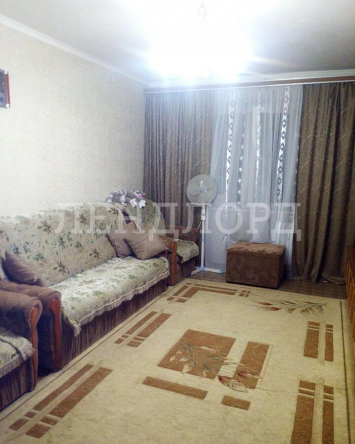 3-комн квартира Днепропетровская улица, 48