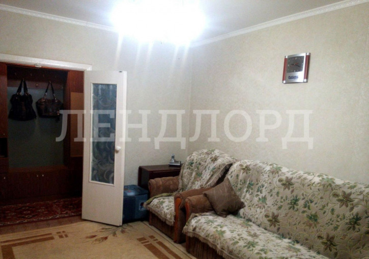 3-комн квартира Днепропетровская улица, 48