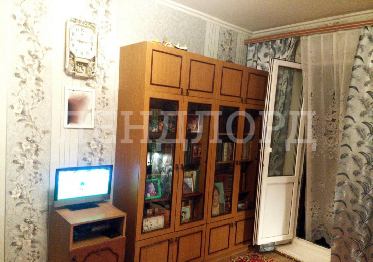3-комн квартира Днепропетровская улица, 48