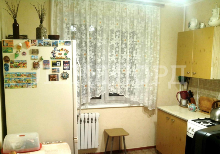 3-комн квартира Днепропетровская улица, 48