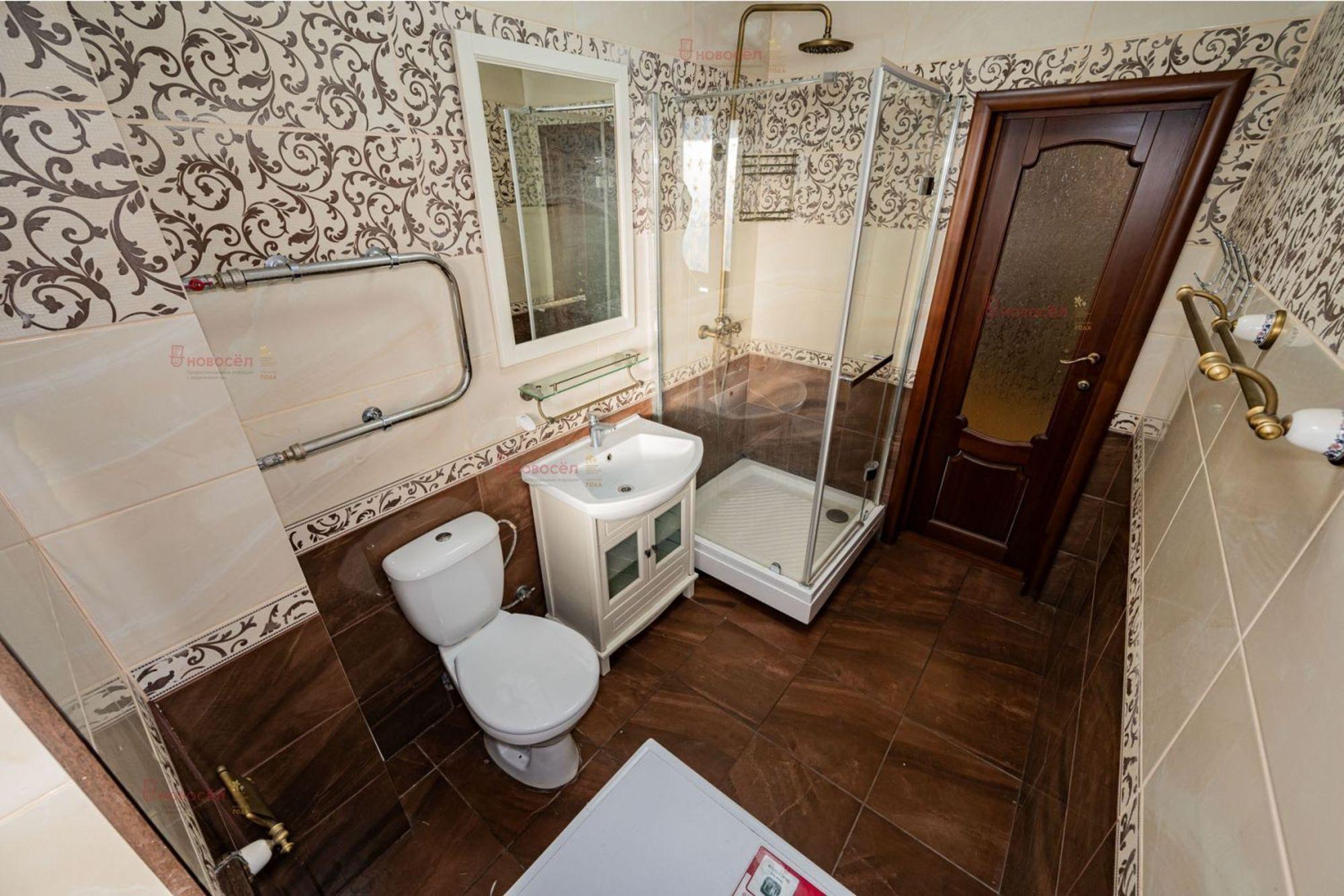 Купить дачу, дом, коттедж за 30 000 000 рублей на Октябрьская пл.