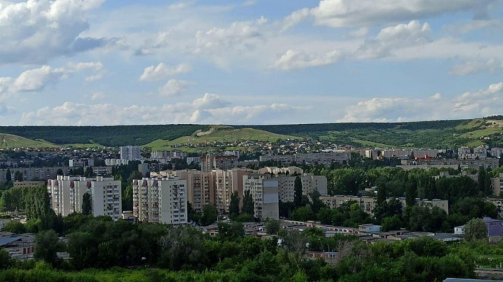 2-комн квартира Николая Чихарева ул, 10