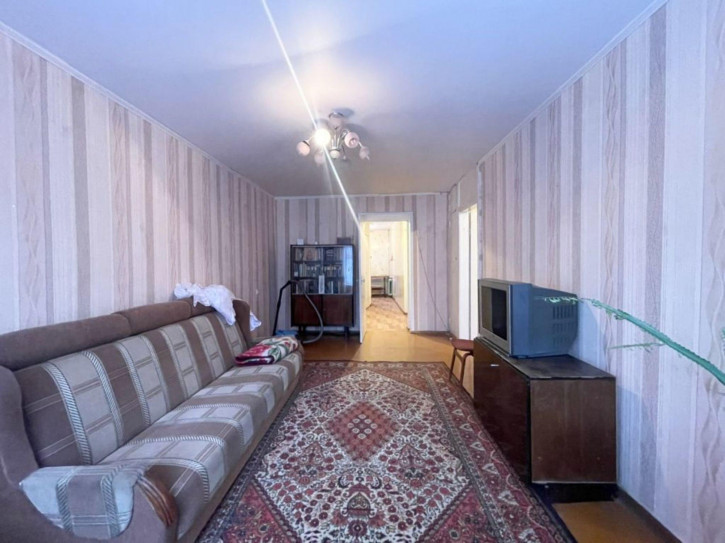 3-комн квартира Менделеева ул, 46