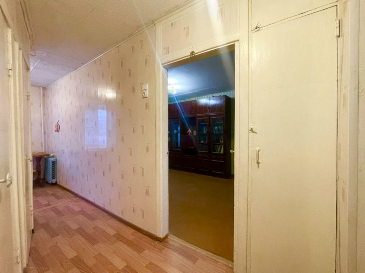 3-комн квартира Менделеева ул, 46
