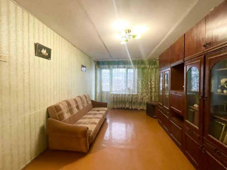3-комн квартира Менделеева ул, 46