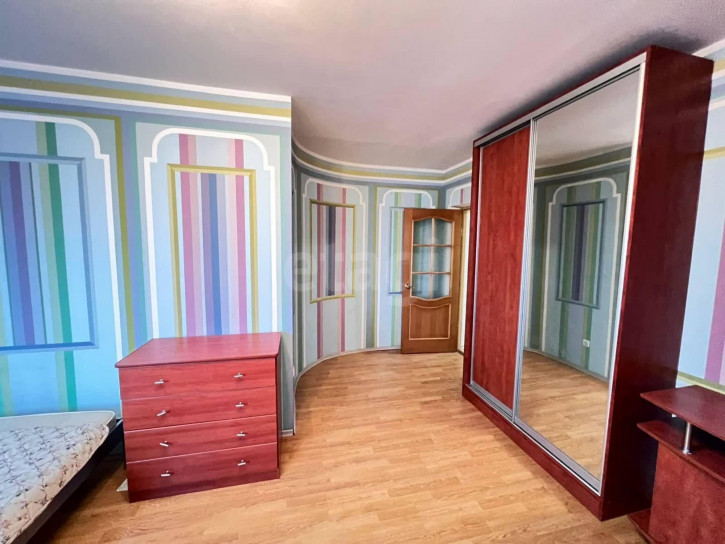 3-комн квартира улица Батюшкова, 9