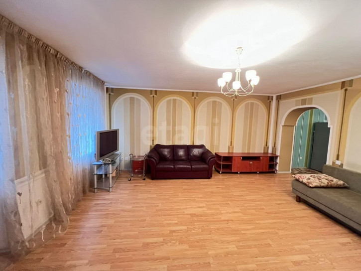 3-комн квартира улица Батюшкова, 9
