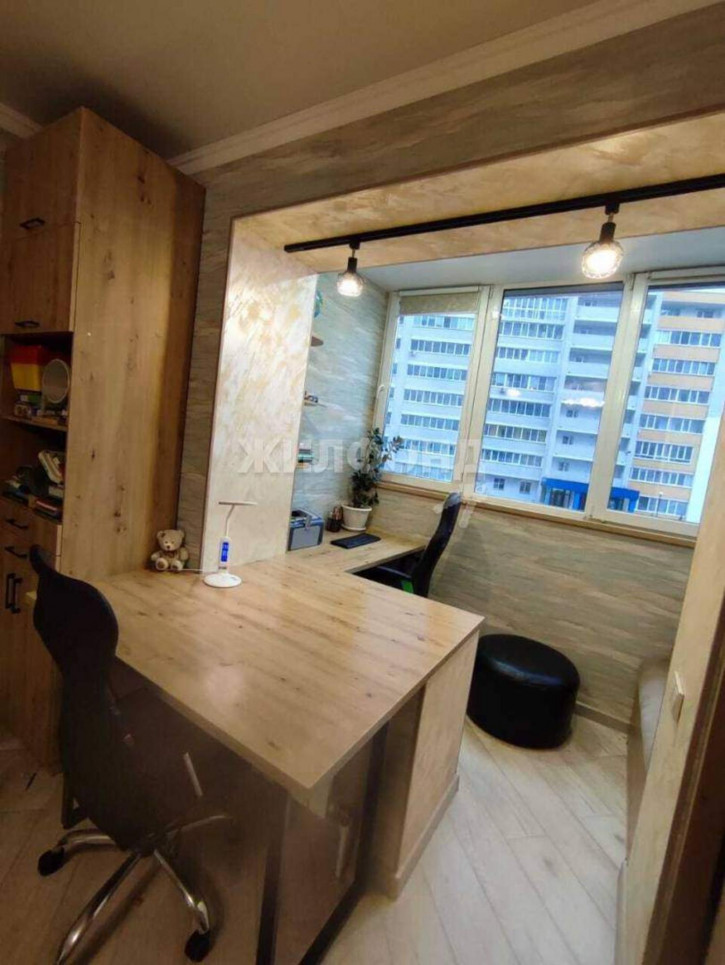3-комн квартира Горбатова улица, д.20