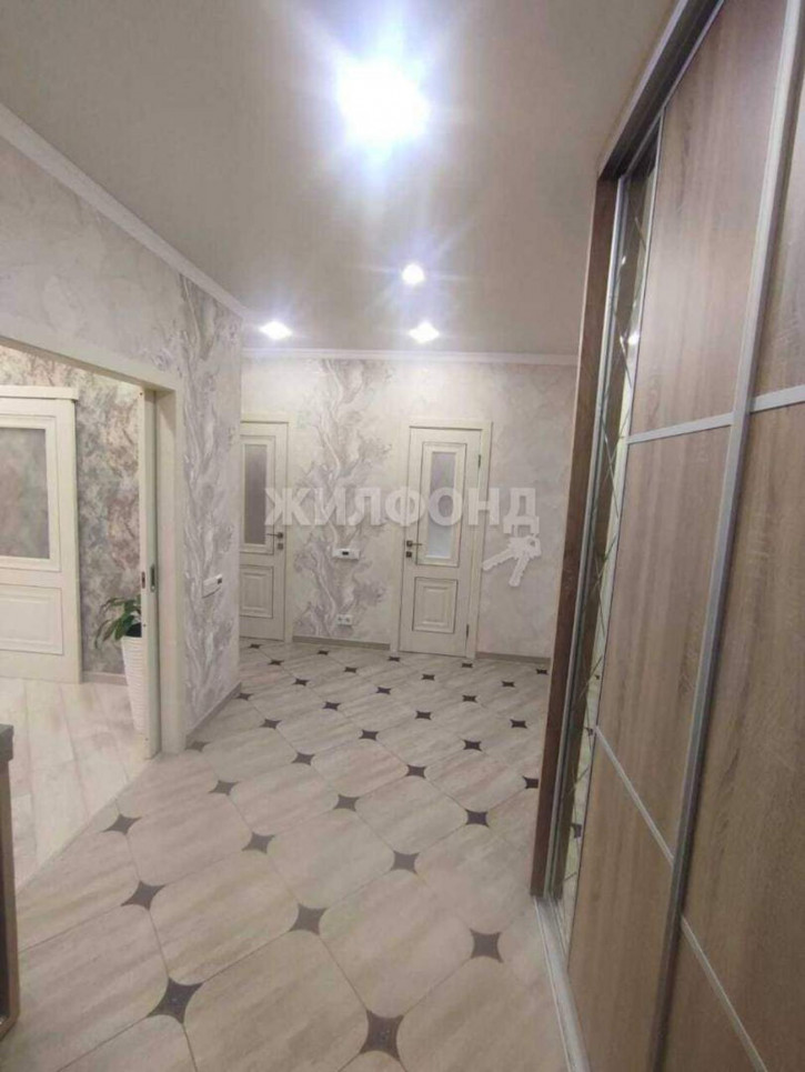 3-комн квартира Горбатова улица, д.20