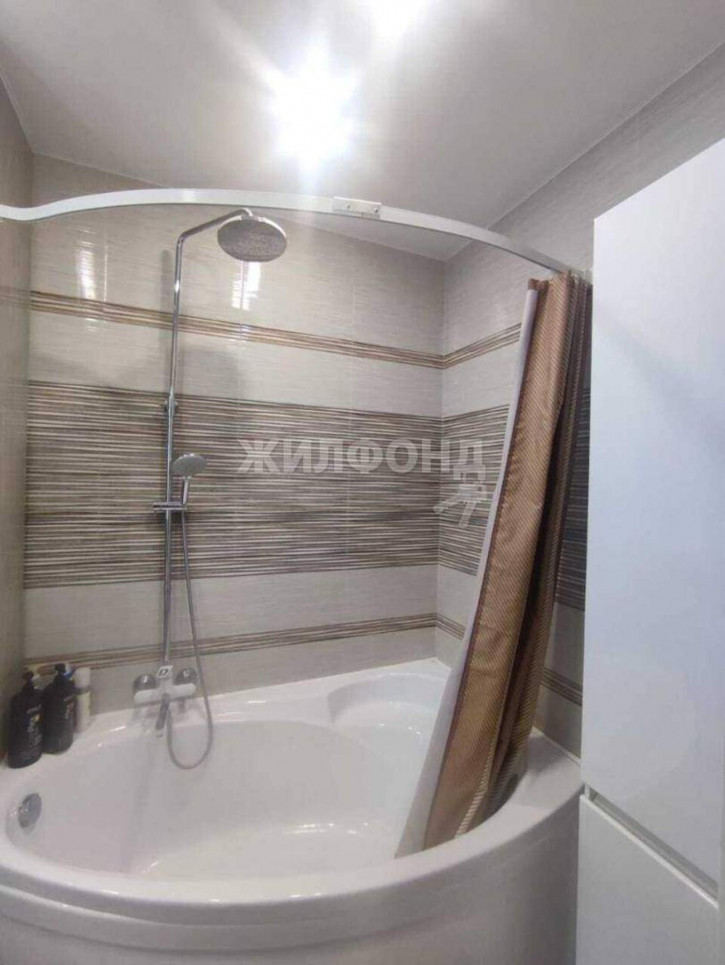 3-комн квартира Горбатова улица, д.20