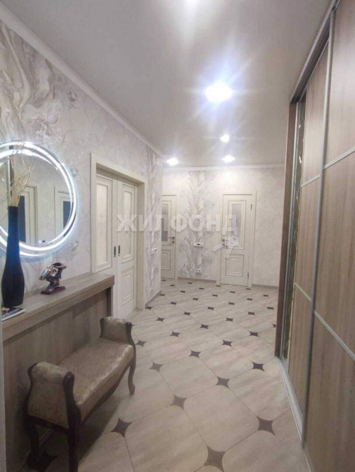 3-комн квартира Горбатова улица, д.20