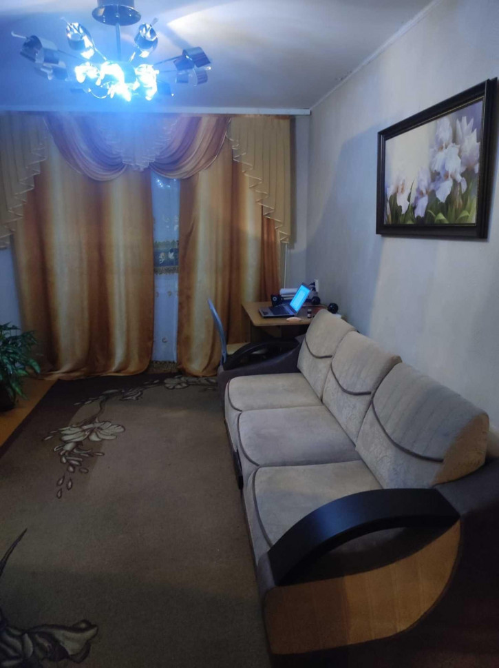2-комн квартира Крупской, 6