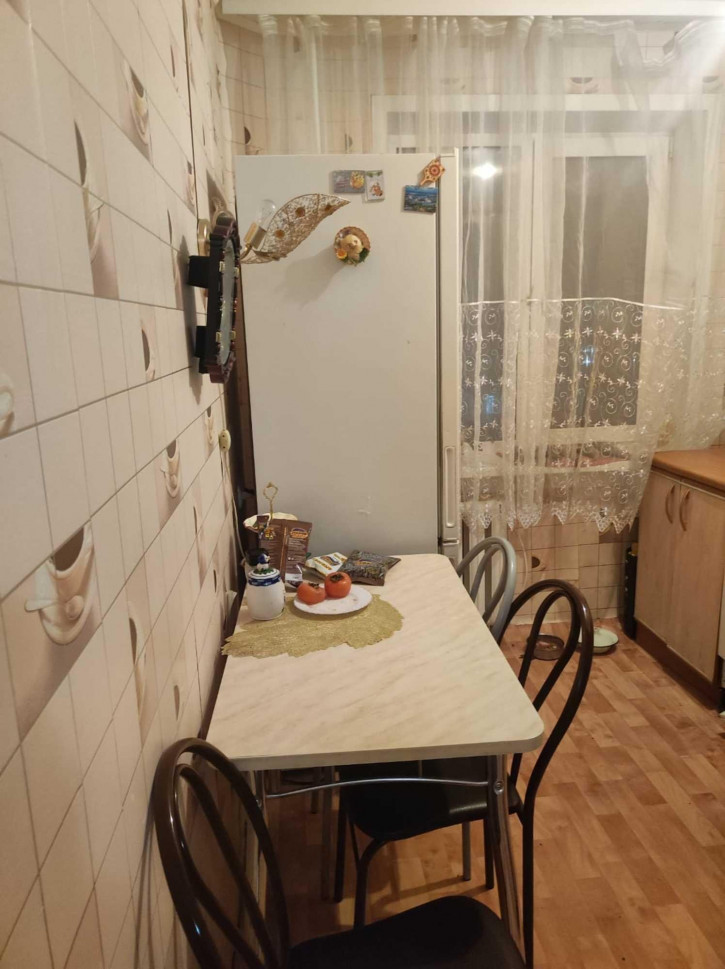 2-комн квартира Крупской, 6