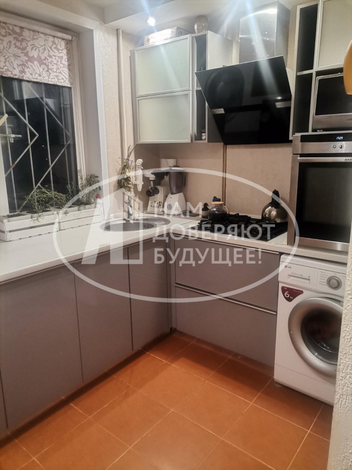 2-комн квартира проспект Декабристов, 5