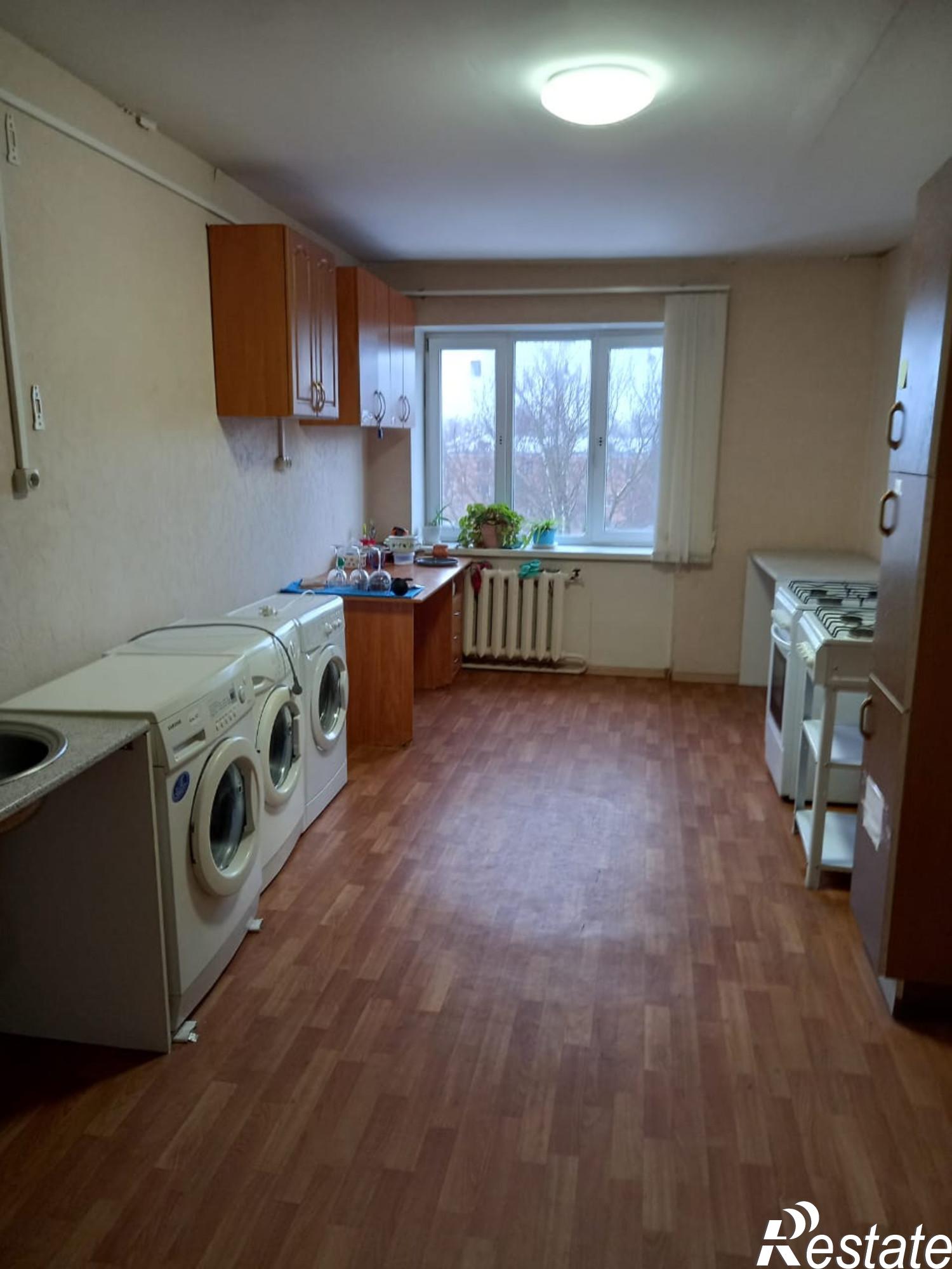 Сдать комнату за 15 000 рублей на Баженова ул., 28, к а