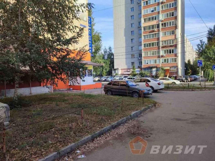 Торговое помещение Нагорная улица, 136а