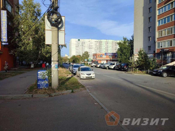 Торговое помещение Нагорная улица, 136а