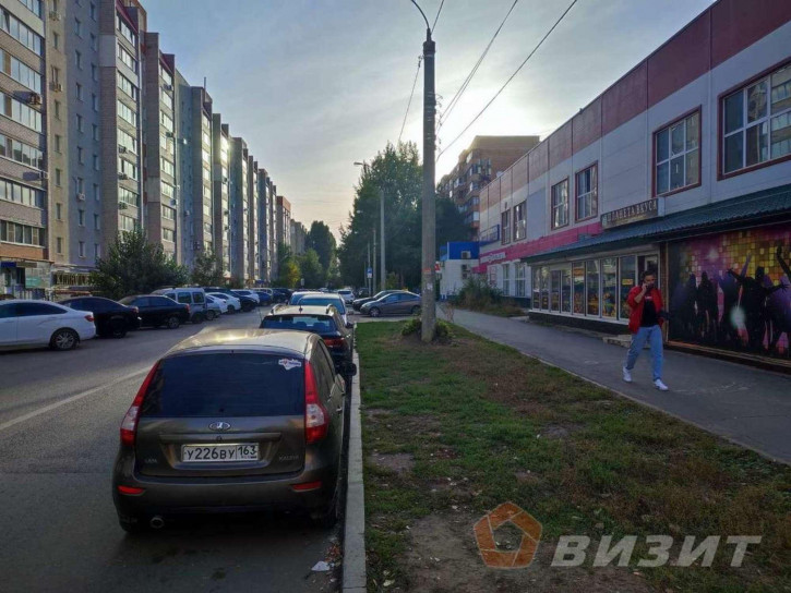 Торговое помещение Нагорная улица, 136а