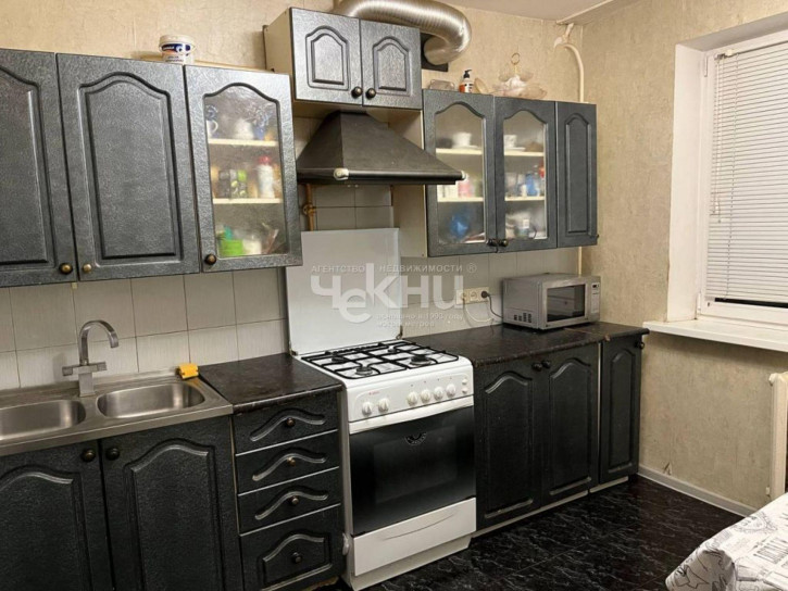 3-комн квартира Бринского ул, 4 к1