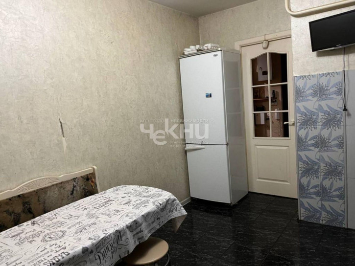 3-комн квартира Бринского ул, 4 к1