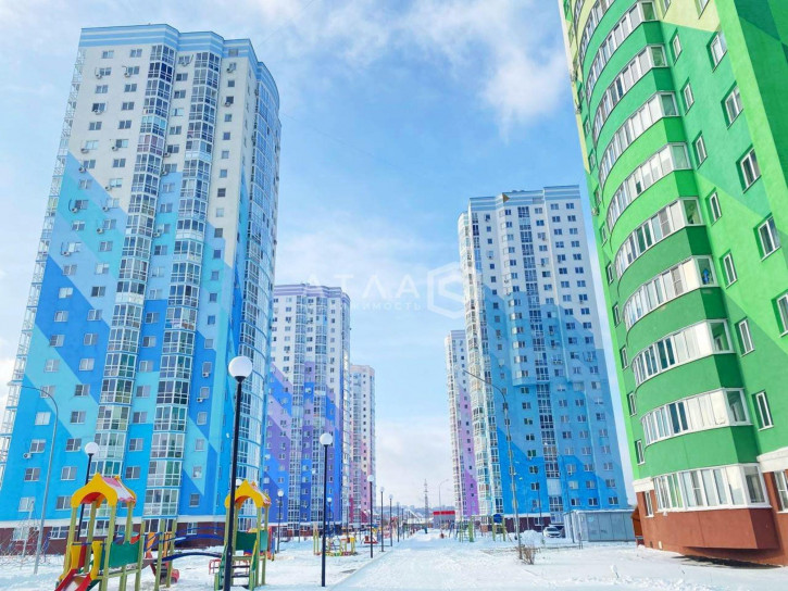 3-комн квартира Антонова ул, 5Л