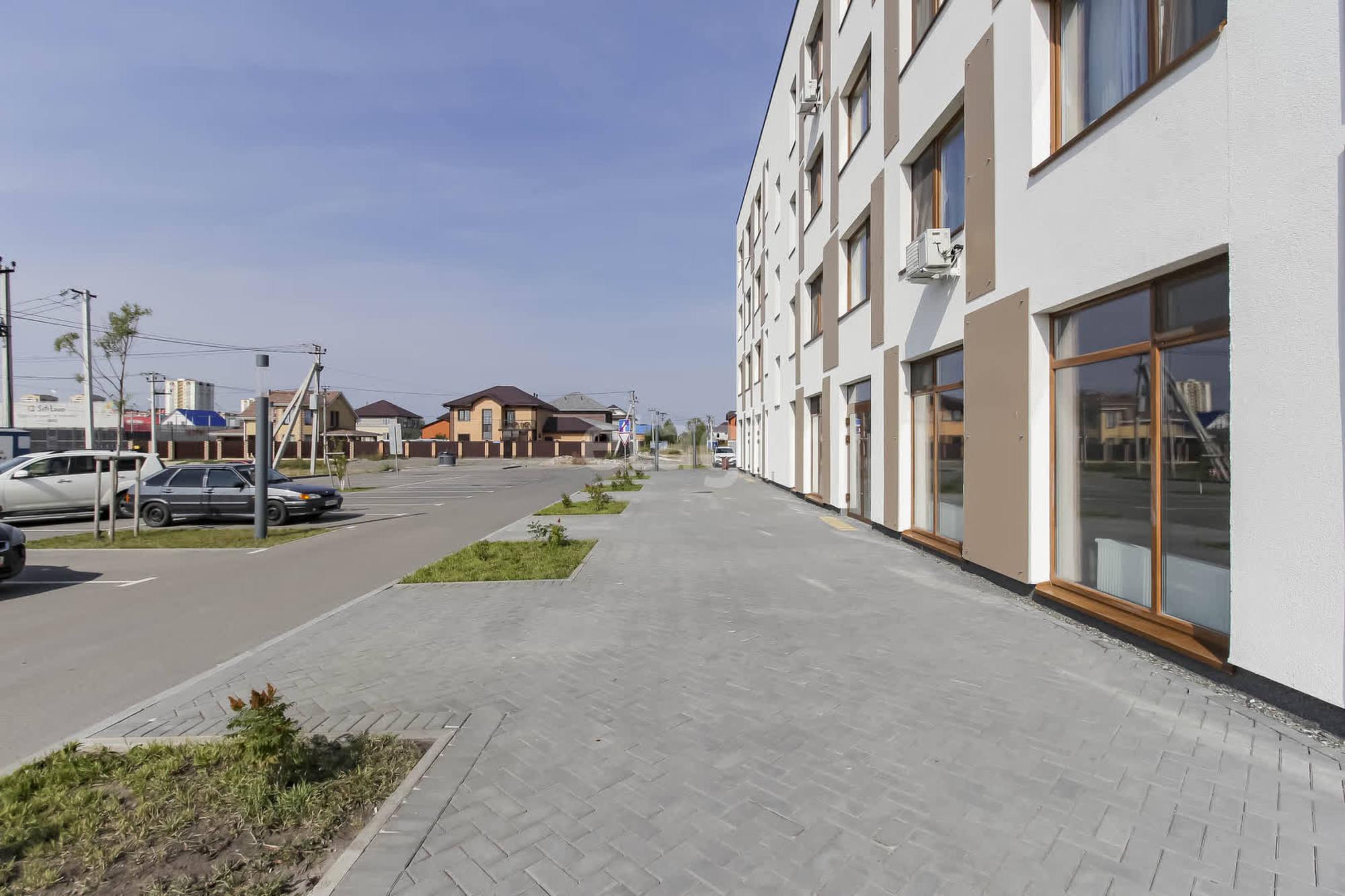 Купить торговое помещение за 17 500 000 рублей на Стройотрядовская 6