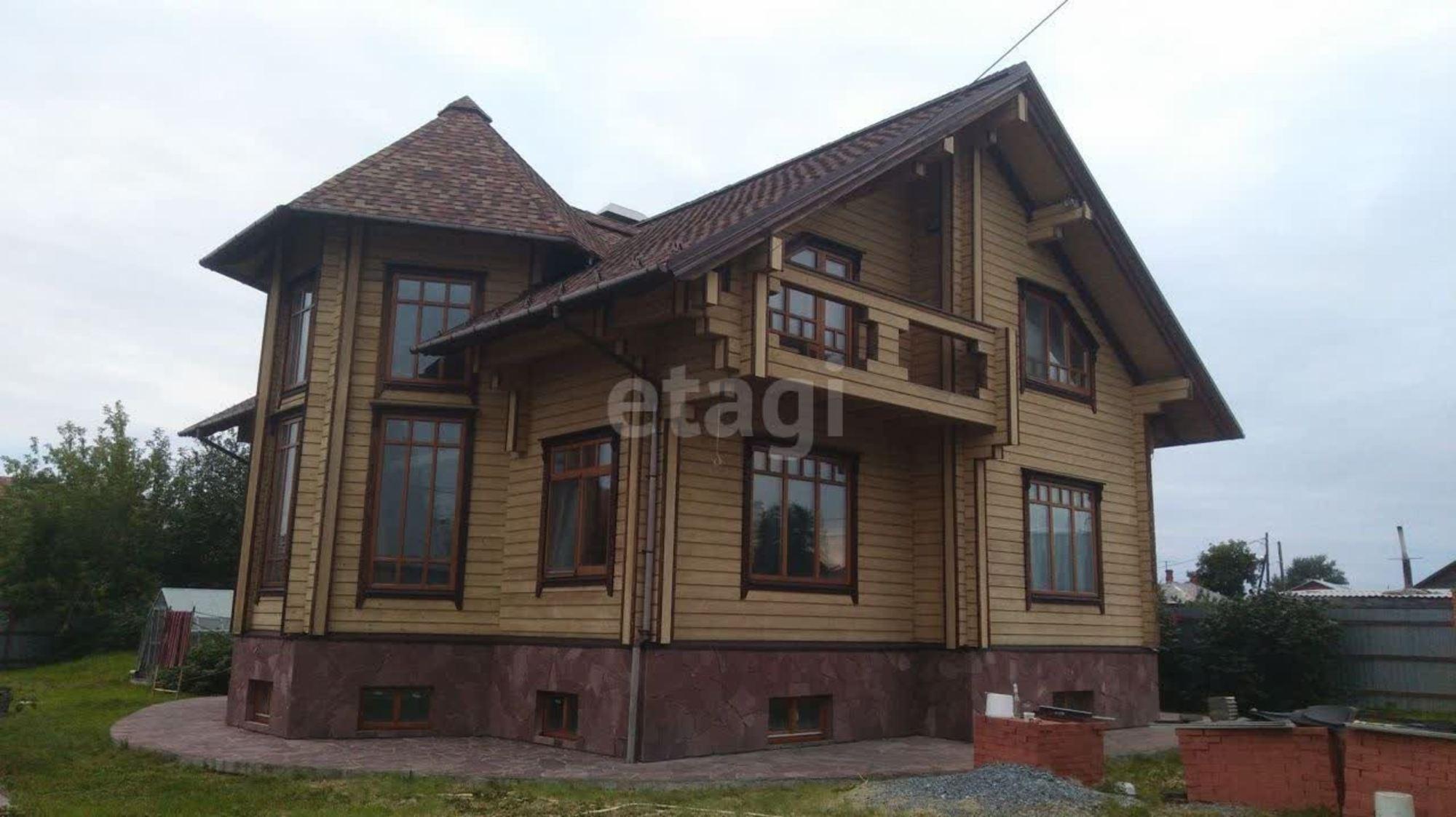 Купить дачу, дом, коттедж за 22 200 000 рублей на Мусы Джалиля, 29