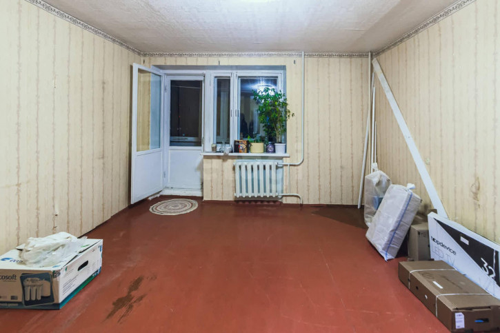 3-комн квартира улица Дзержинского, 15