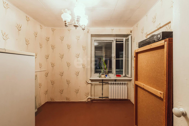 3-комн квартира улица Дзержинского, 15