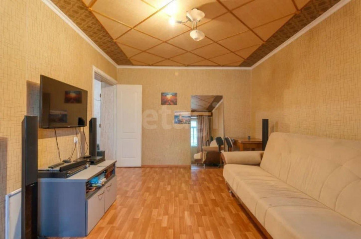 3-комн квартира улица Мохова, 23