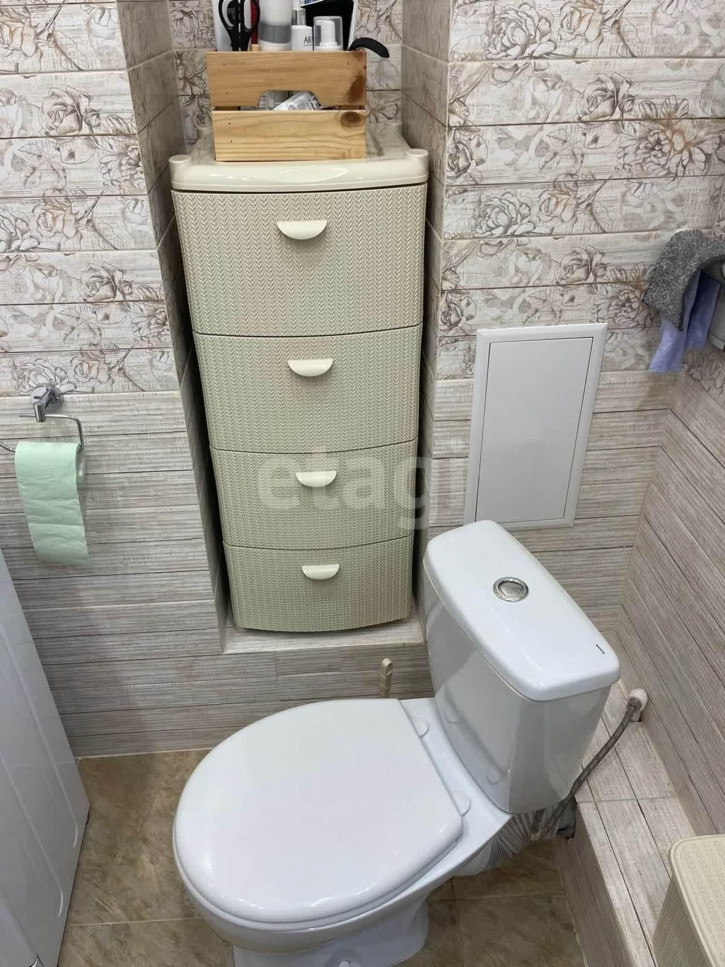 1-комн квартира Сергея Джанбровского, 11