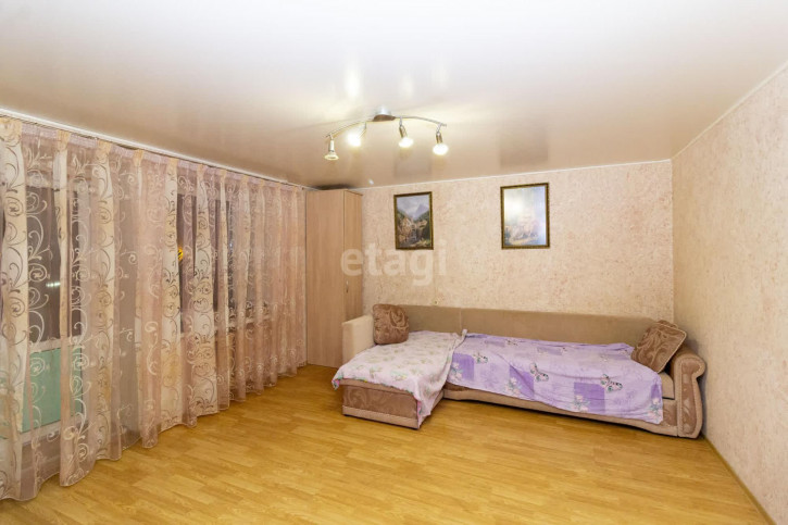 4-комн квартира Молодежная, 28