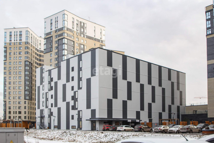 Гараж/парковка Эрвье 38