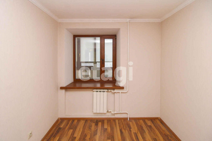 4-комн квартира Шиллера, 22