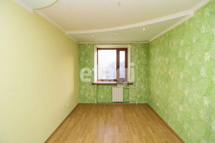 4-комн квартира Шиллера, 22